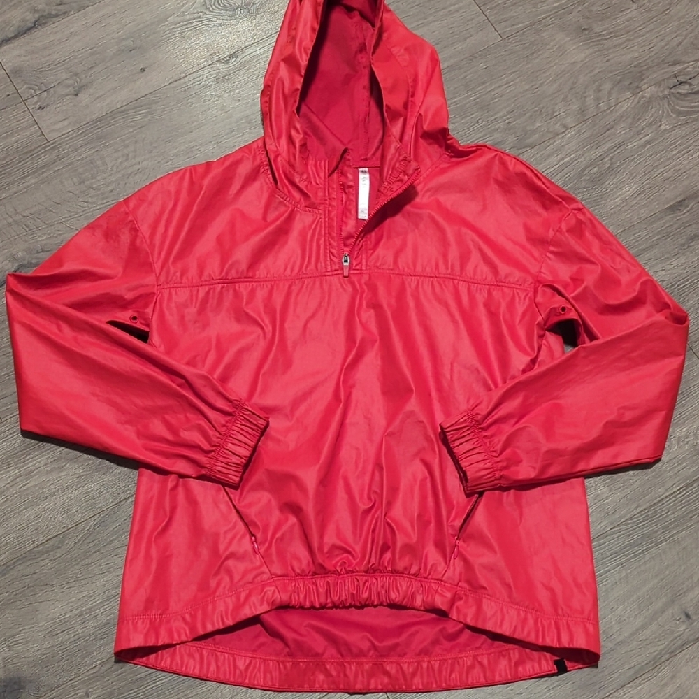 Fabletics Europa Pullover Hooded Wind Breaker Rain Jacket
